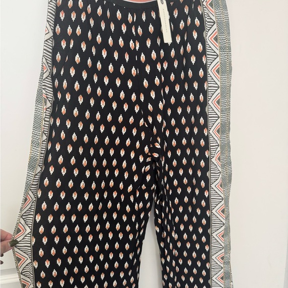 Maeve Pants - NWT Maeve Black Patterned Pants